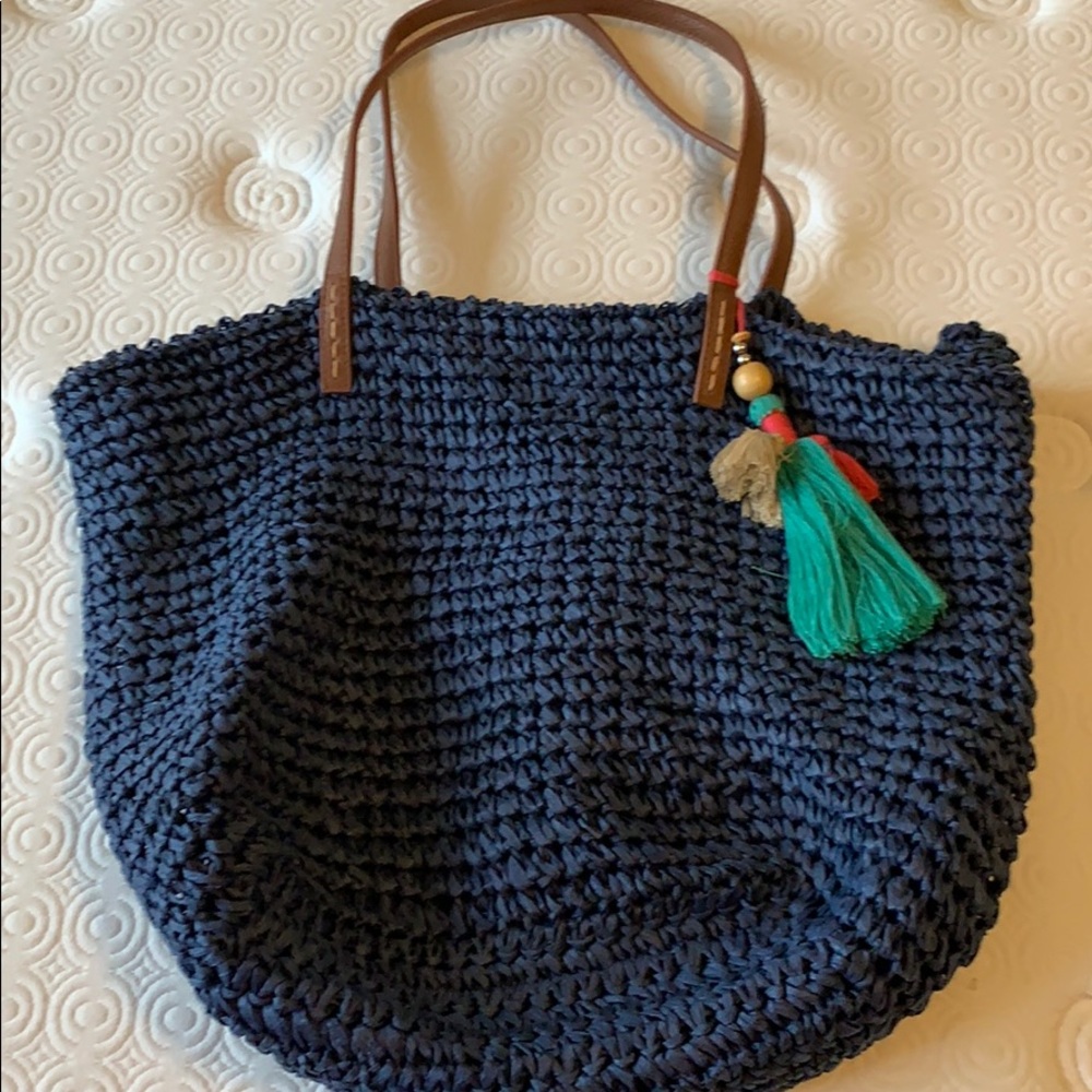Navy straw tote bags/tassel lined